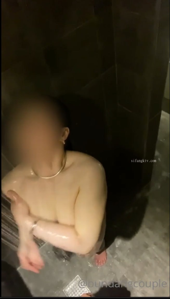 【2024-01-11】Got banged on the bathroom.m4v